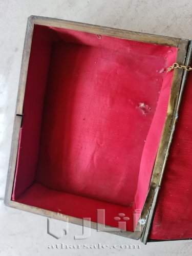 شكمجية او صندوق مجوهرات قديم