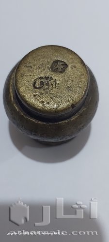 تحف أثرية من عصر الملك وفاروق  ومفتاح فرعوني