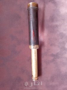 منظار قديم نحاسي يعمل بشكل ممتاز.