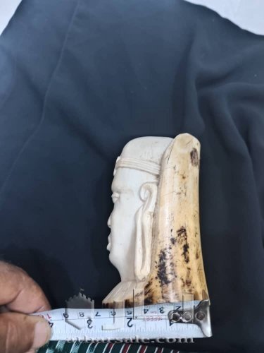 تمثال اثري من عاج الفيل الخالص