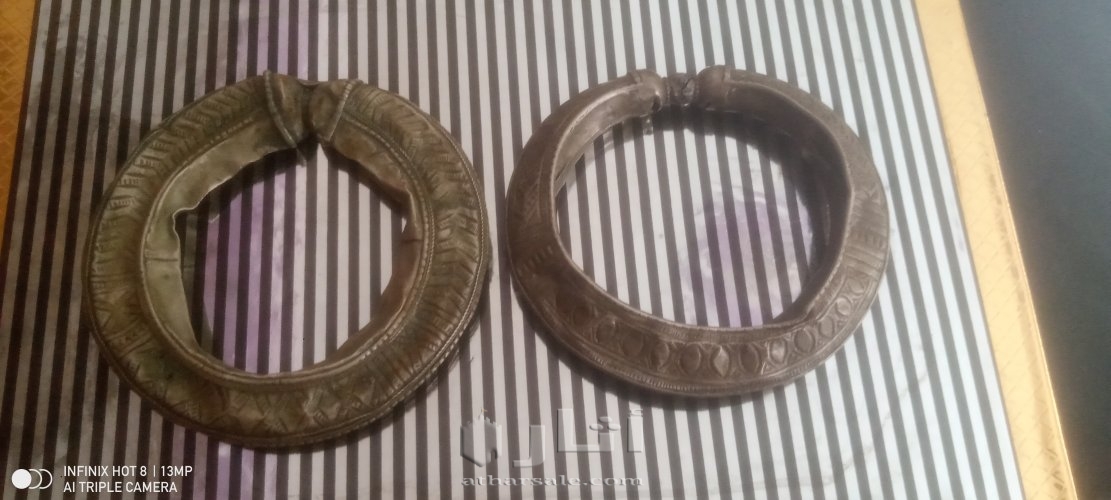 أثاريات عربية تاريخية