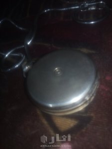 ساعة جيب سوبيسرى اثريه  اكثر من مائة عام مرصعه بالحجار الكريمه والذهب