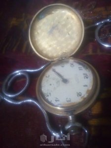 ساعة جيب سوبيسرى اثريه  اكثر من مائة عام مرصعه بالحجار الكريمه والذهب 7