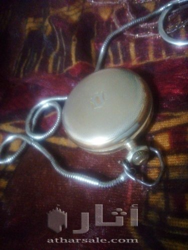 ساعة جيب سوبيسرى اثريه  اكثر من مائة عام مرصعه بالحجار الكريمه والذهب