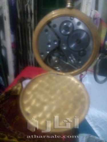 ساعة جيب سوبيسرى اثريه  اكثر من مائة عام مرصعه بالحجار الكريمه والذهب