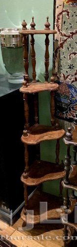 رف زاويه خشبيه