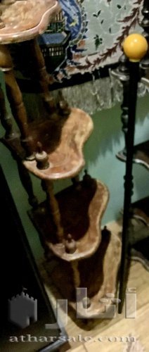 رف زاويه خشبيه