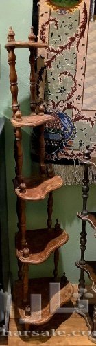 رف زاويه خشبيه