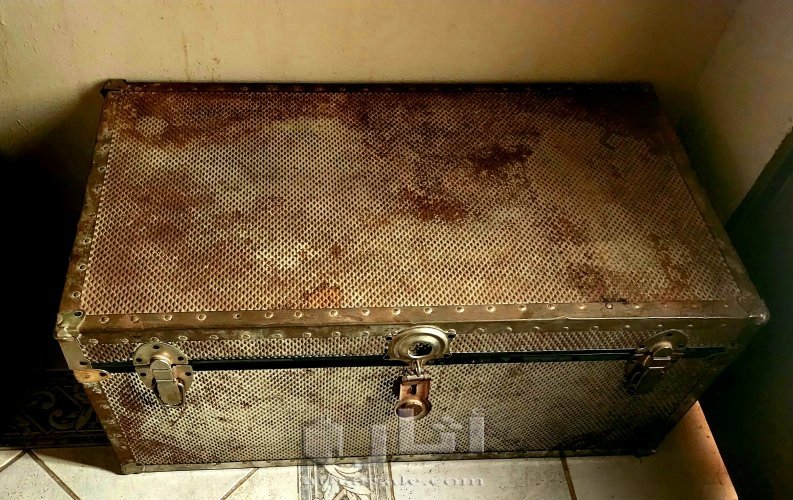 صدر اوجذع المنيوم قديم ححم كبير