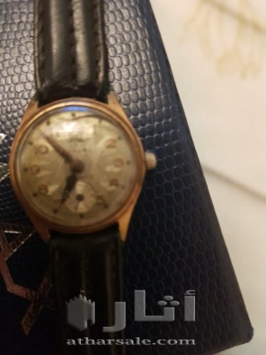 بيع ساعه تحفه  من سته 1949 وشغاله الى الان ل اعلى سعر
