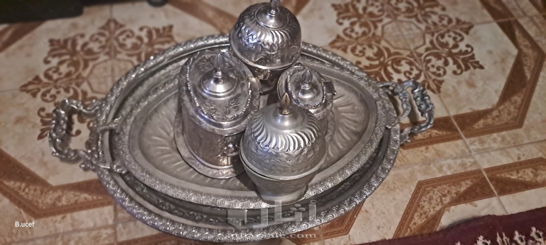 أواني فضية قديمة وأصلية