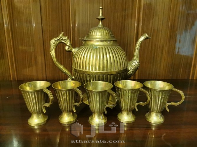 إبريق  نحاسي قديم..