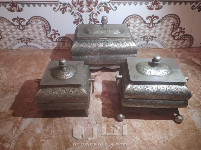 فنايق معدن  حر منقوشة بليد