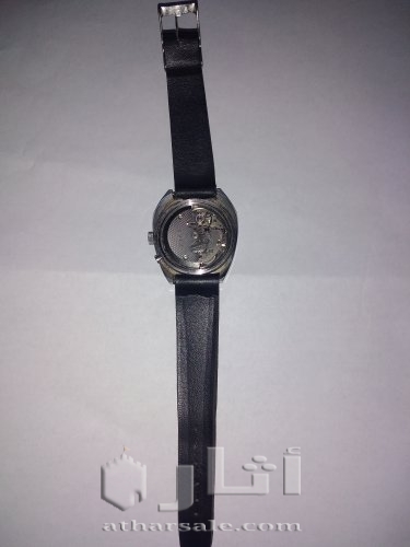 ساعة يد اوماكس اوتوماتيك قديمة