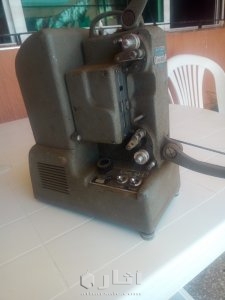 الات سينمائية جد قديمة  تعود لعام1938ـ١٩٣٧ 5