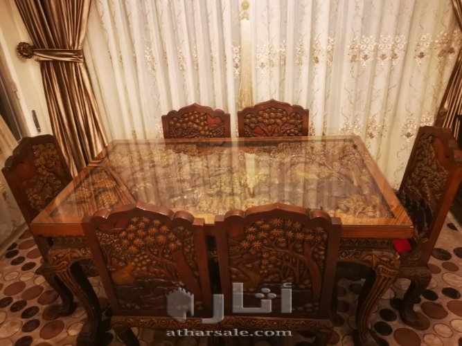 طاولة سفرة مع بوفيه حفر