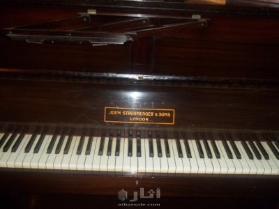 بيانو من سنة1830 9