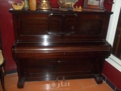 بيانو من سنة1830 3