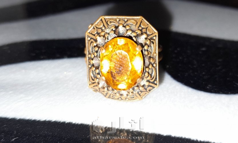 حجر السترين حجرًا كريمًا نادرًا للغاية  خاتم نساء