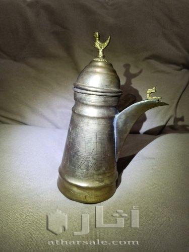طقم قهوة  نحاس يرجع إلى الحجاز القديمه