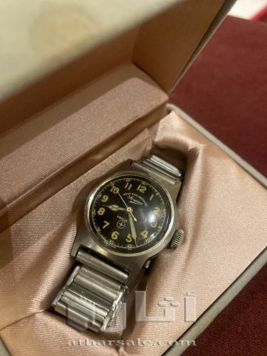 ساعة ام صليب  وست اند واش