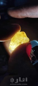 حجر كريم اثري ونادر