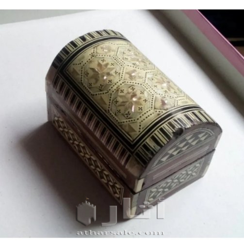 صندوق خشبي قديم حجم صغير