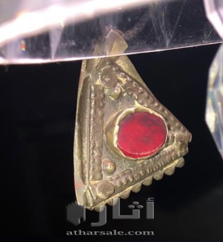 قطعة اثرية قديمة جداً