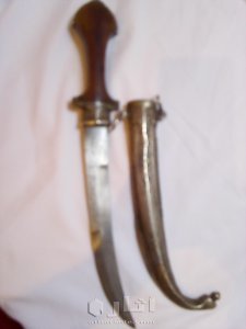 خنجر اثري ر من القرن١٨