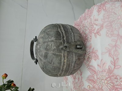 حافظة استحمام نحاسيه عمرها اكثر من ١٠٠