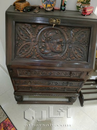 سكرتير انتيك