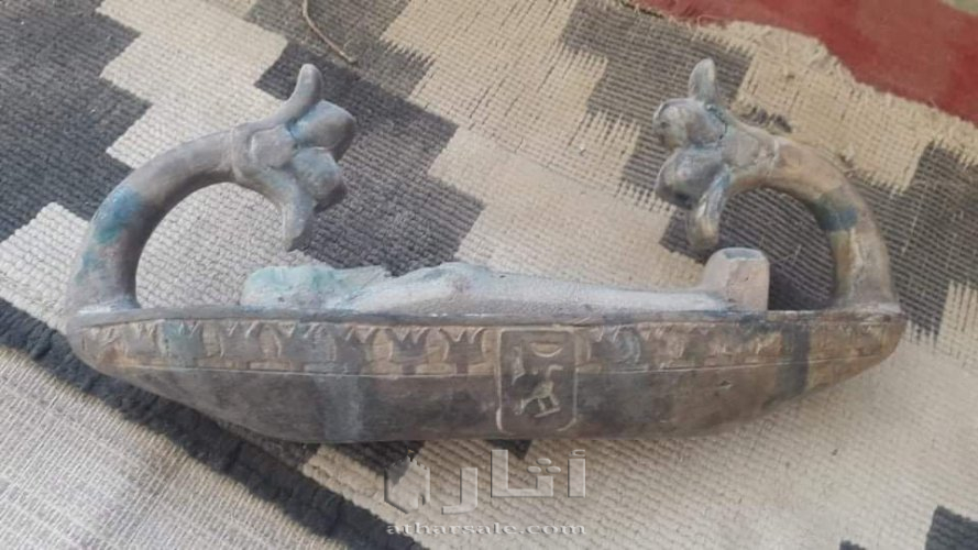 نوادر قطعه اثار حجر قديمه جدااااااا اغريقى عمرها اكثر من 2000 سنه