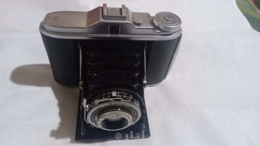 كاميرا الماني Agfa Isolette انتجت من اللثلاثينات حتي الستينات 2