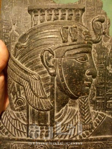 اثار نوادر لوحه حجر اغريقى تحفه رائعه لملكه من ملوك الإغريق نحت بارز بتفاصيل رائعه