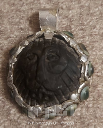 قلادة قديمة افريقية