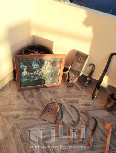 تحف نادرة و قديمة جدا