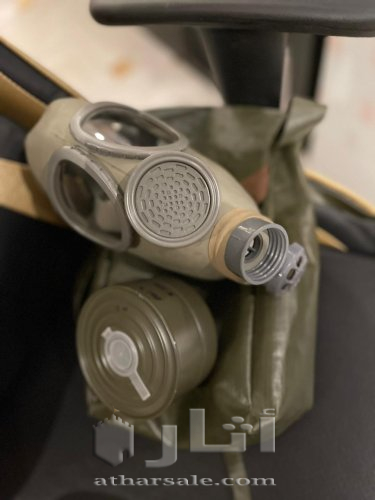 قناع حامي مع اسطوانة خاص به