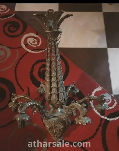 نجفة نحاس قديمة