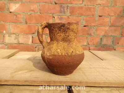 كوب فخارى عمره أكثر من الف عام