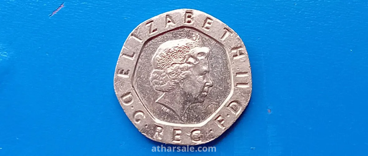 عملة إليزابط التانية لسنة 2005.