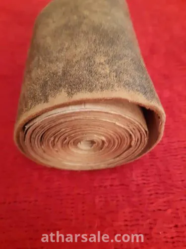 لهواه النوادر مصحف كامل بخط اليد علي ورق كتان و جلد غزال طوله ٨ متر ???? مذهب بخط دقيق جدا جدا مميز  مختوم و مترخ من كاتب المصحف سنة ١٩١٣ ميلادي لن يتكرر