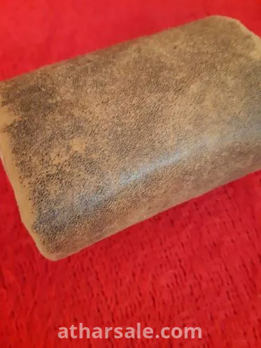 لهواه النوادر مصحف كامل بخط اليد علي ورق كتان و جلد غزال طوله ٨ متر ???? مذهب بخط دقيق جدا جدا مميز  مختوم و مترخ من كاتب المصحف سنة ١٩١٣ ميلادي لن يتكرر