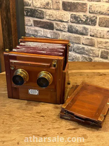 Stereoscope قطعة إنكليزية صنعت من عام ١٨٦٠