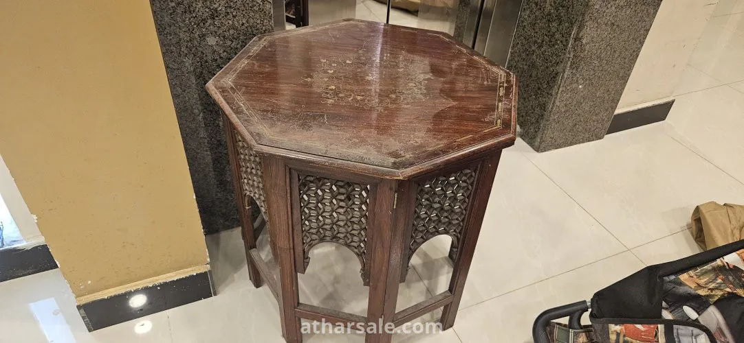 طربيزة بتصميم تركي أنتيكة