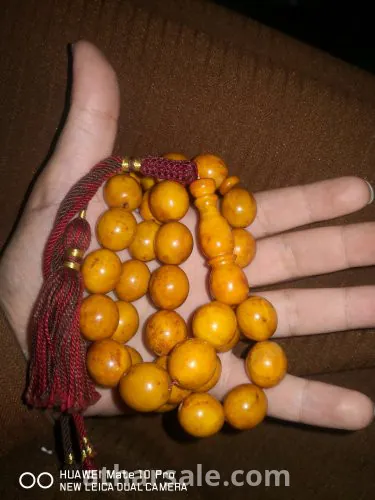 سبحة كهرمان مضغوط