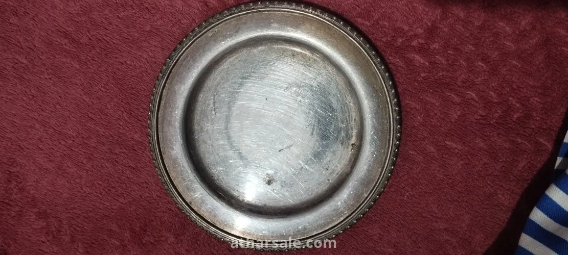 صحون فضية