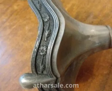 للبيع ٢ شمعدان و جاردنيرة مطلى فضة 4