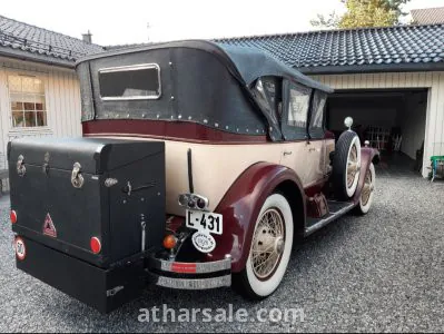 Chrysler Imperial E80 12