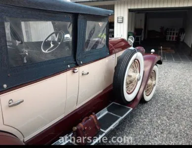 Chrysler Imperial E80 13