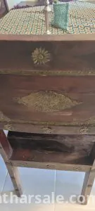 ست كراسي شغل يدوي من خشب البلوط مطعمة بالنحاس 5